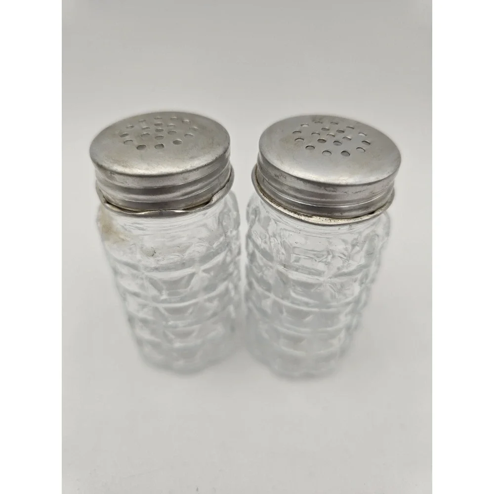 Wooden Picnic Table Condiment Caddy Salt and Pepper Shakers Napkin Holder VTG